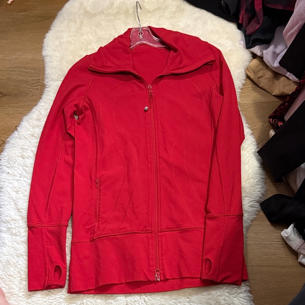 #9 19”-21.5” Ptp size 6 lululemon athletica Red Full-Zip  Jacket